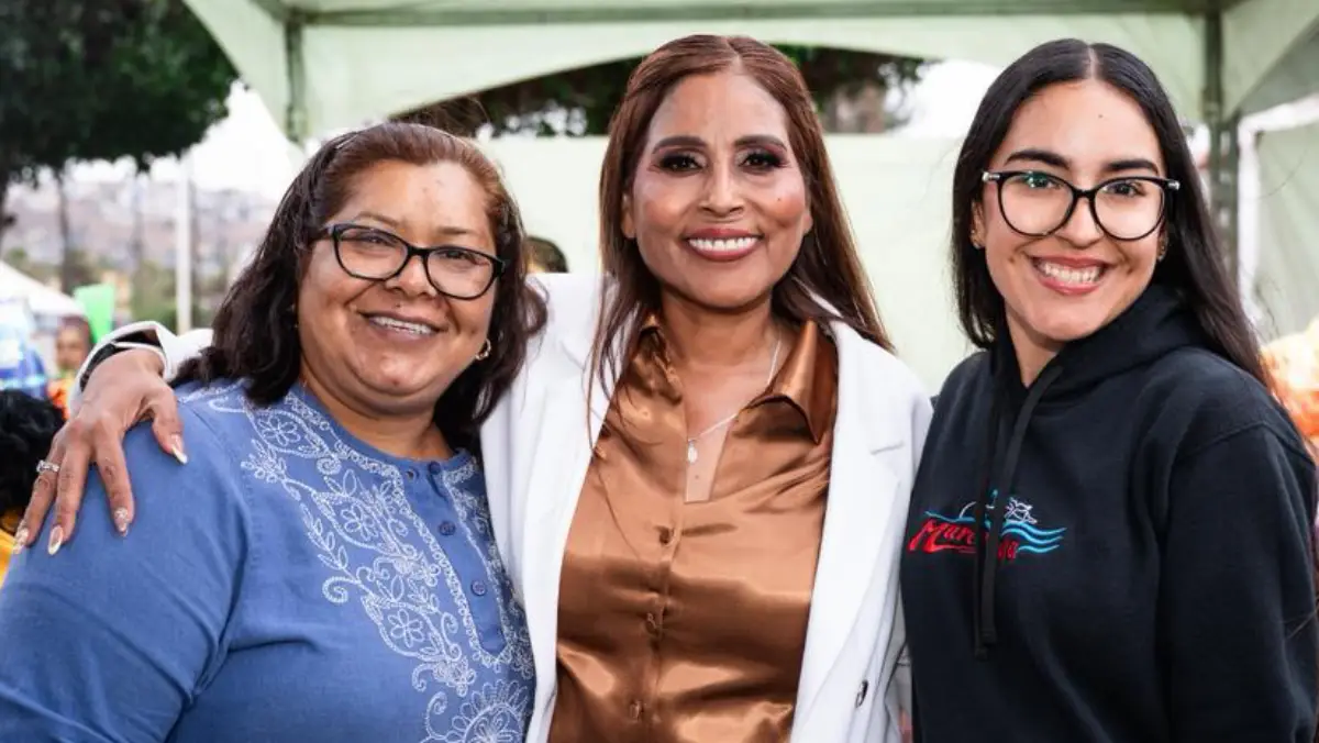 Encabeza Claudia Agatón celebración del 144 aniversario de Ensenada